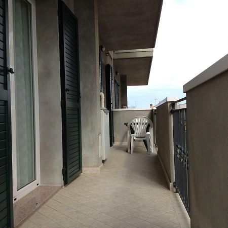 Aloe Beach Apartments, Ombrellone, Parcheggio E Uso Di Biciclette Gratis Rimini Eksteriør bilde