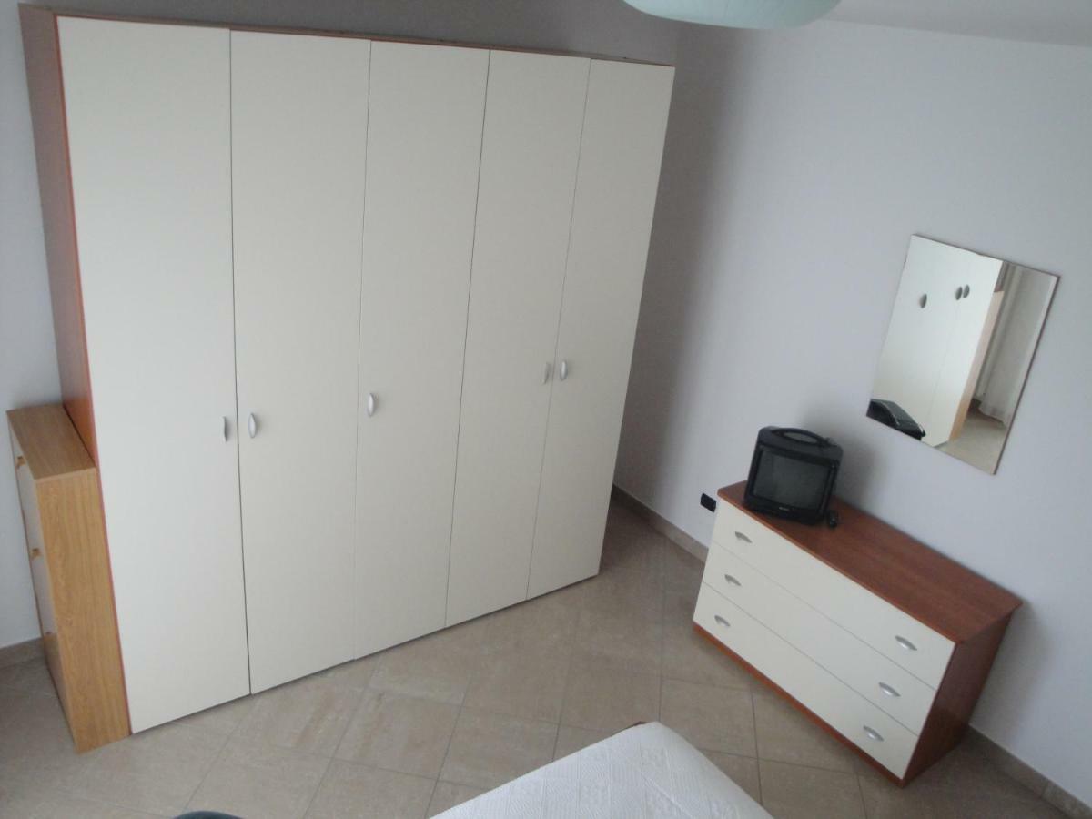 Aloe Beach Apartments, Ombrellone, Parcheggio E Uso Di Biciclette Gratis Rimini Eksteriør bilde