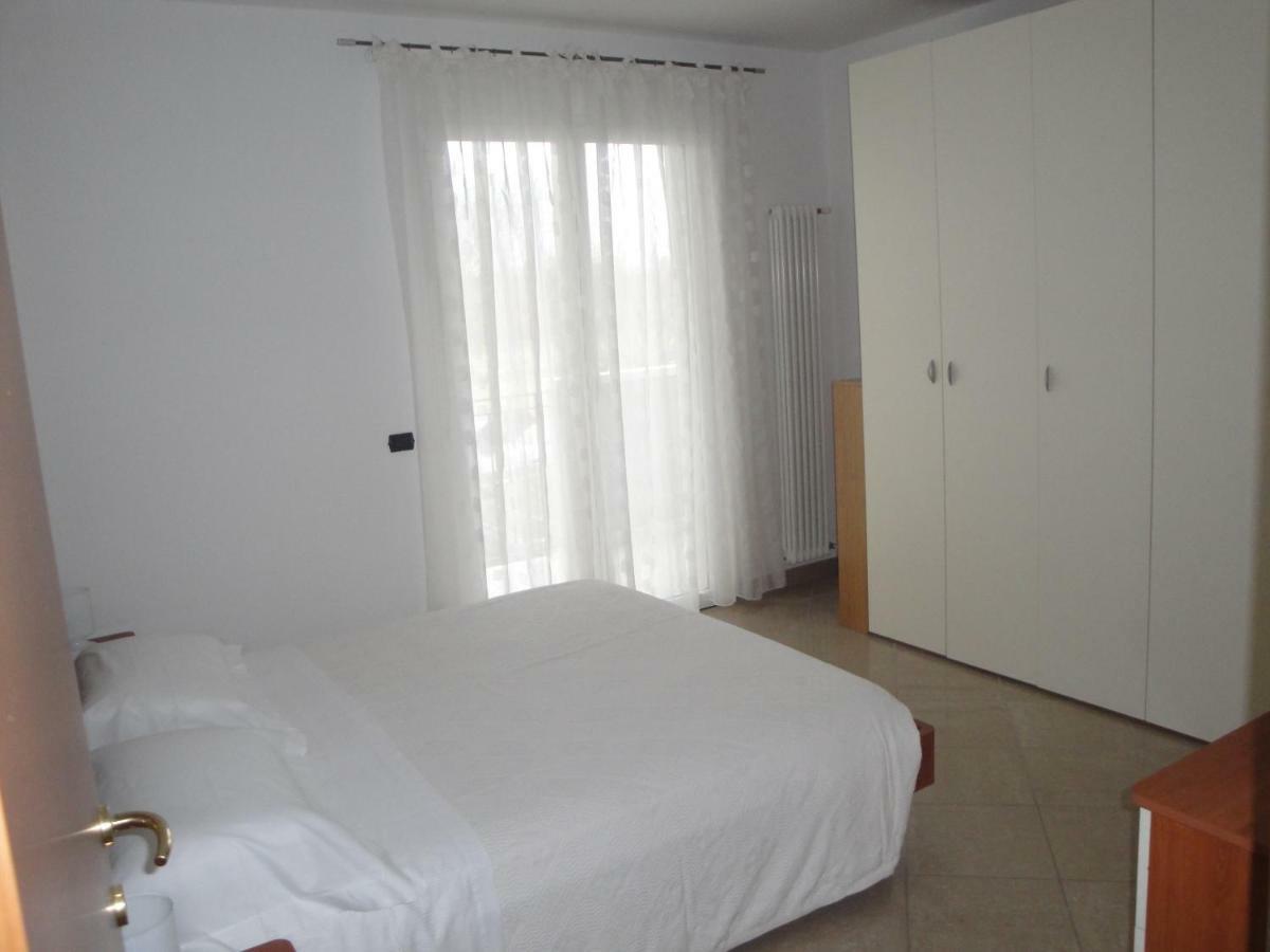 Aloe Beach Apartments, Ombrellone, Parcheggio E Uso Di Biciclette Gratis Rimini Eksteriør bilde