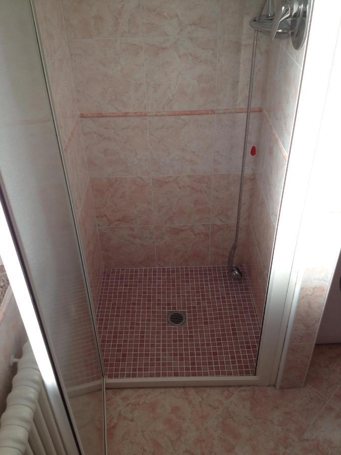 Aloe Beach Apartments, Ombrellone, Parcheggio E Uso Di Biciclette Gratis Rimini Eksteriør bilde